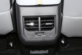 2023款东风风神E70