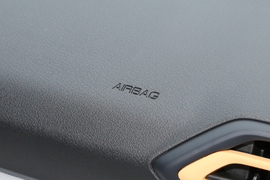 2023款东风风神E70