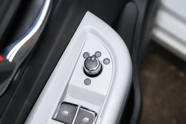 2023款东风风神E70