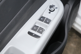 2023款东风风神E70