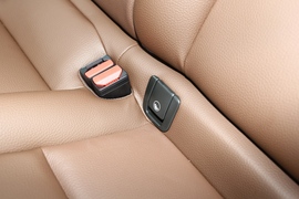 2023款沃尔沃XC60