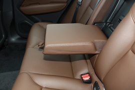 2023款沃尔沃XC60