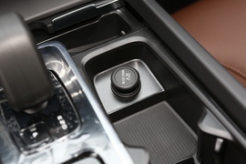 2023款沃尔沃XC60