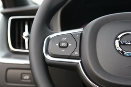 2023款沃尔沃XC60