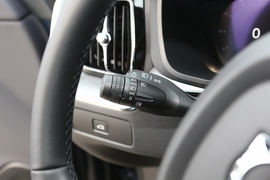 2023款沃尔沃XC60