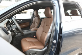 2023款沃尔沃XC60