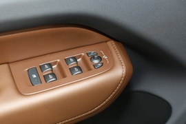 2023款沃尔沃XC60