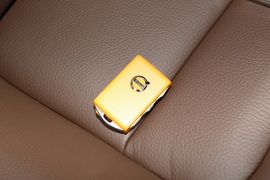 2023款沃尔沃XC60