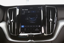 2023款沃尔沃XC60