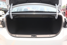 2021款东风风神奕炫MAX