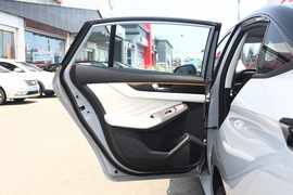 2021款东风风神奕炫MAX