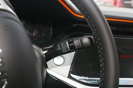 2021款东风风神奕炫MAX