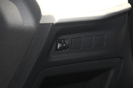 2021款东风风神奕炫MAX