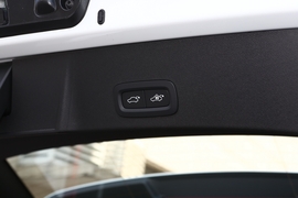 2023款沃尔沃XC40