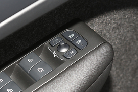 2023款沃尔沃XC40