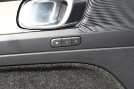 2023款沃尔沃XC40