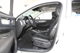 2023款沃尔沃XC40