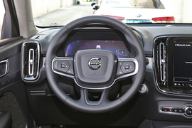 2023款沃尔沃XC40