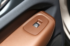 2023款沃尔沃XC60