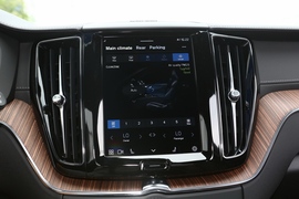 2023款沃尔沃XC60