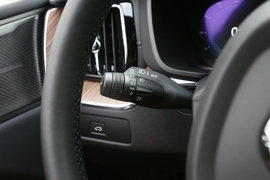 2023款沃尔沃XC60