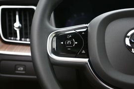 2023款沃尔沃XC60