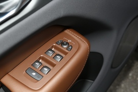 2023款沃尔沃XC60