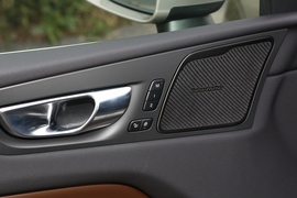 2023款沃尔沃XC60