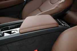 2023款沃尔沃XC60