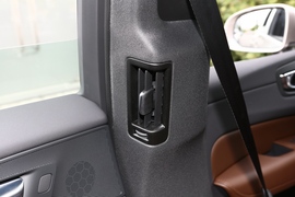 2023款沃尔沃XC60