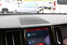 2023款沃尔沃XC60