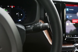 2023款沃尔沃XC60