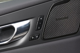 2023款沃尔沃XC60