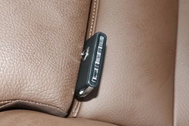 2023款沃尔沃XC60