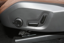 2023款沃尔沃XC60