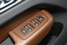 2023款沃尔沃XC60