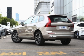 2023款沃尔沃XC60