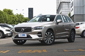 2023款沃尔沃XC60