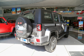 2023款北京越野BJ40