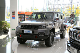2023款北京越野BJ40