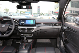 2022款福特福克斯