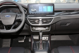 2022款福特福克斯