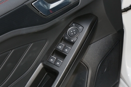 2022款福特福克斯