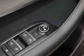 2023款奇瑞瑞虎8