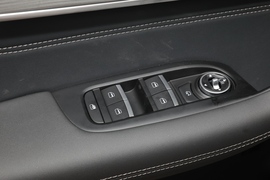 2023款奇瑞瑞虎8