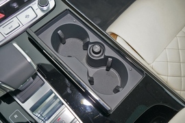 2022款奥迪A8L