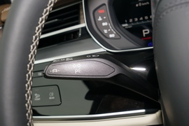 2022款奥迪A8L