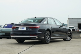 2022款奥迪A8L