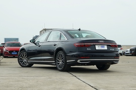 2022款奥迪A8L