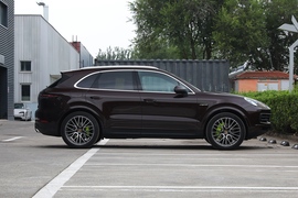 2023款保时捷Cayenne